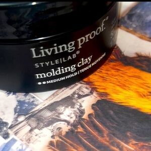 ⚫️👌🏻⚫️• 🌍 Living Proof x Molding Vibes 🌍• 👌🏻⚫️👌🏻